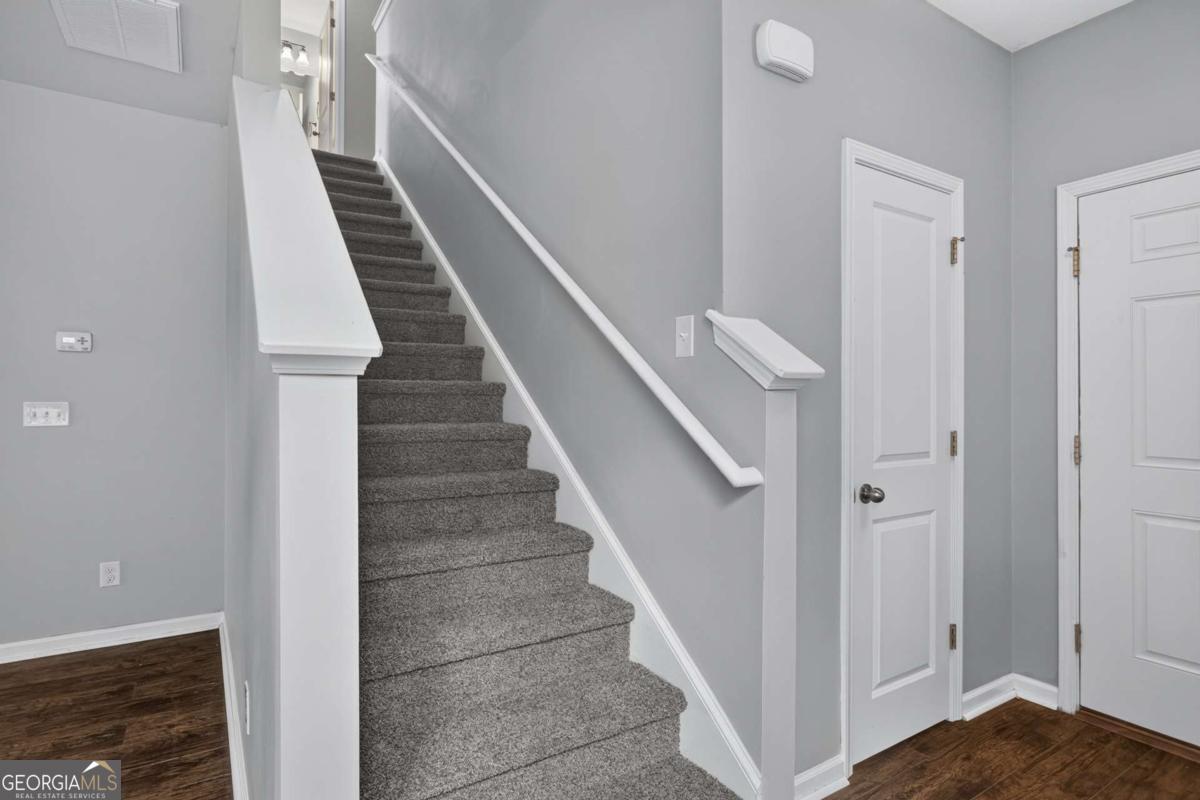 95 Hamilton Grove Drive Property Photo 14
