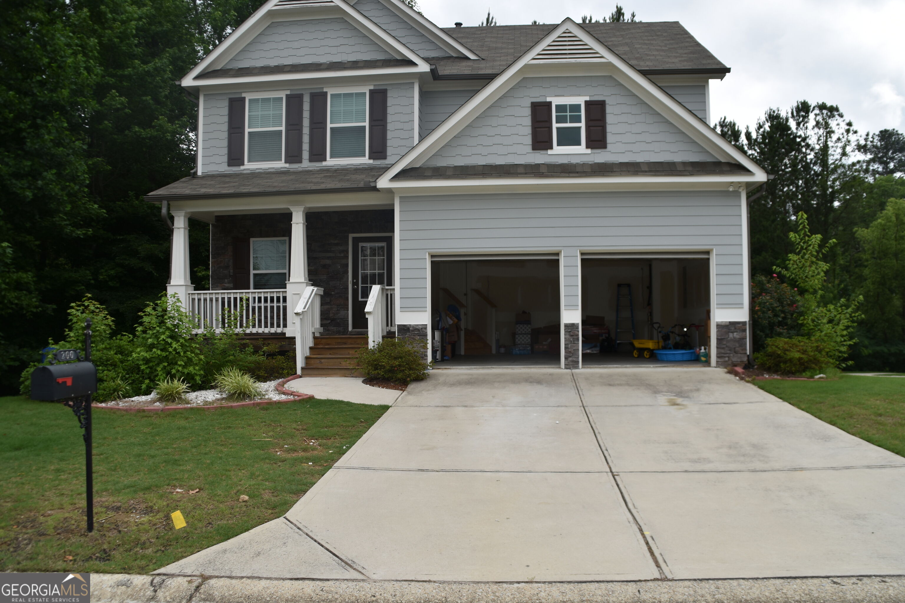 200 Mirage Drive Property Photo 1