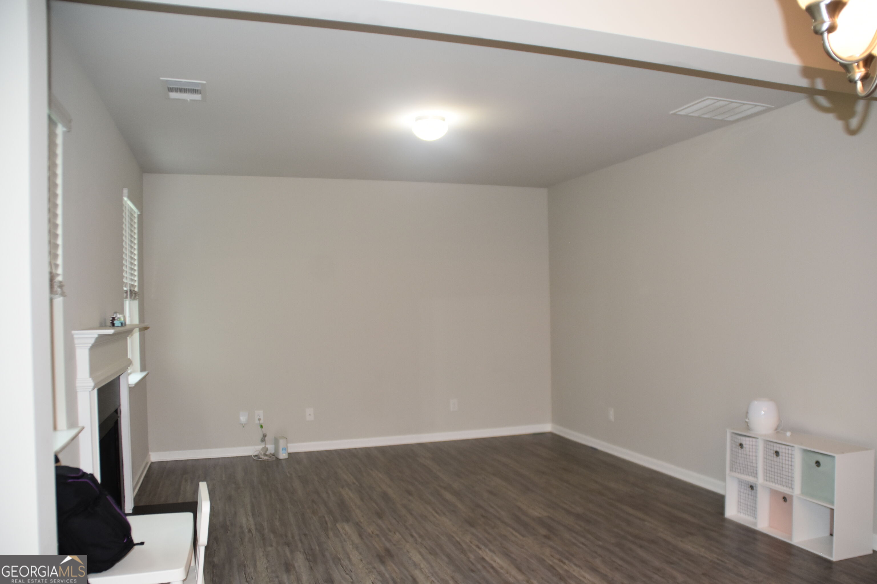 200 Mirage Drive Property Photo 2