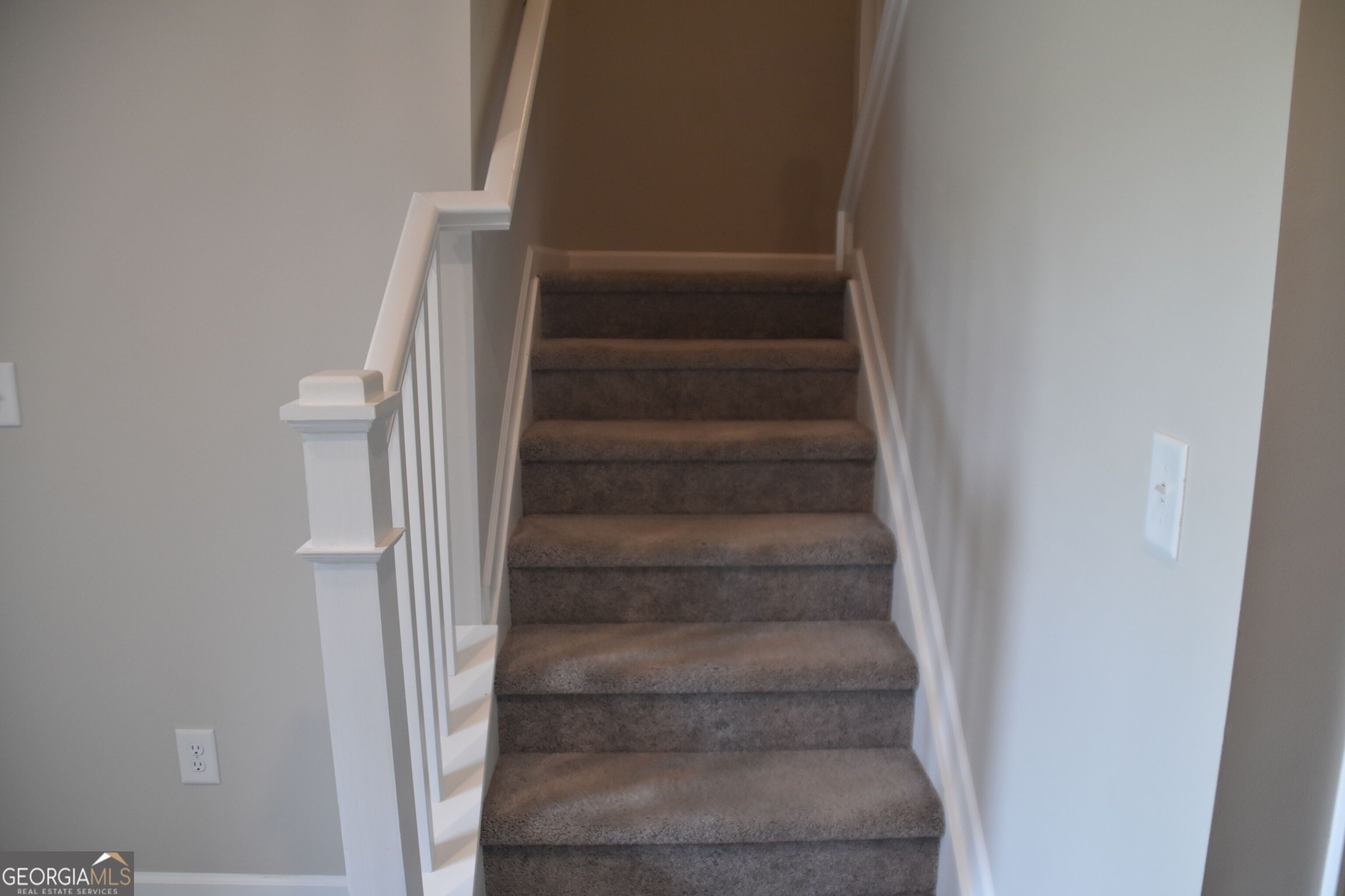 200 Mirage Drive Property Photo 7