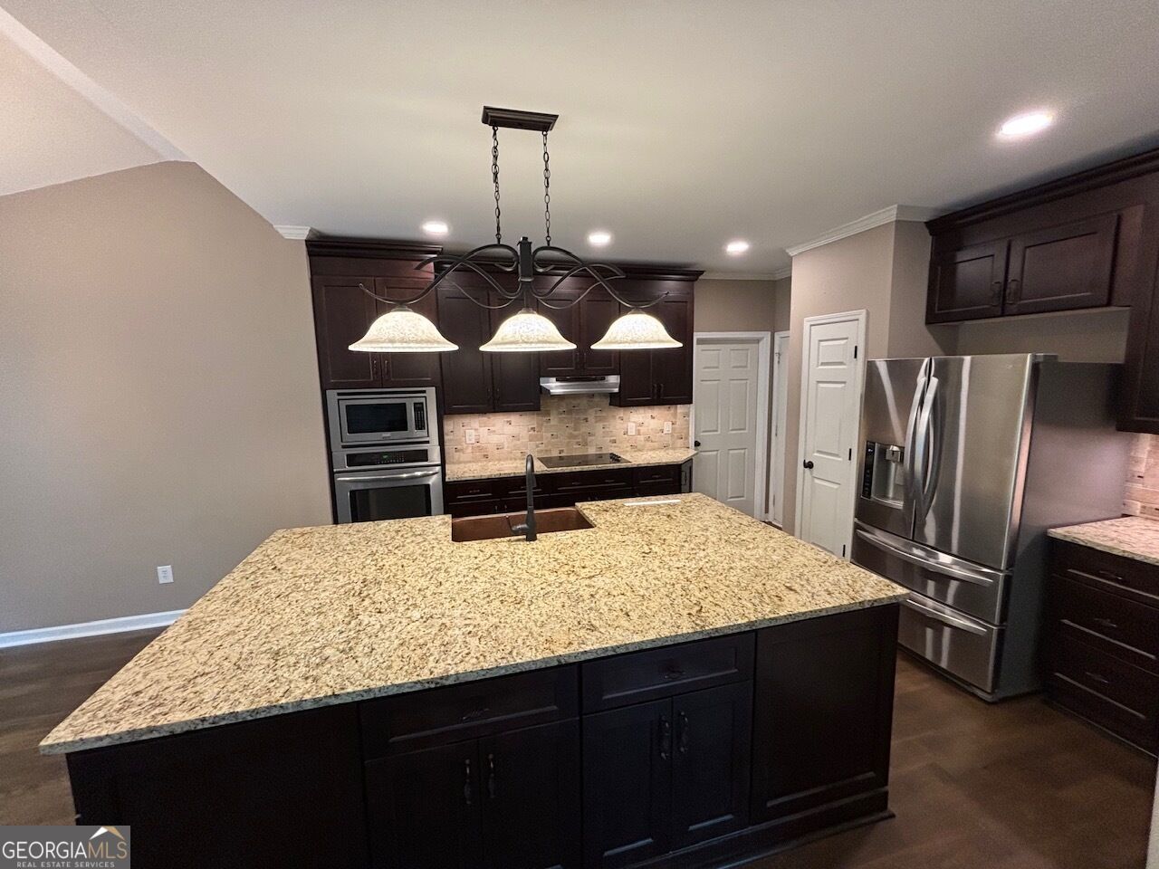 109 Lexington Pass Property Photo 6