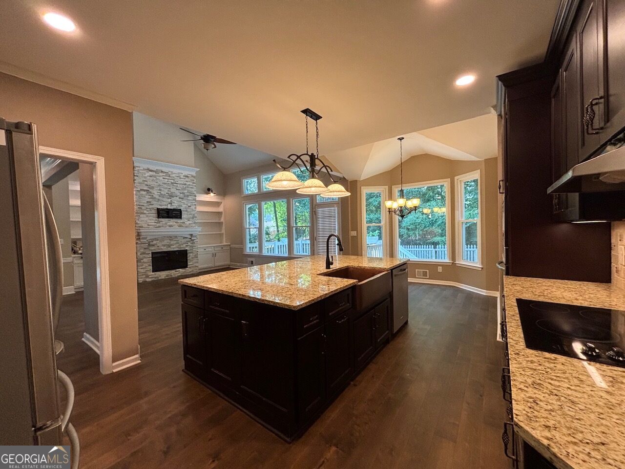 109 Lexington Pass Property Photo 10