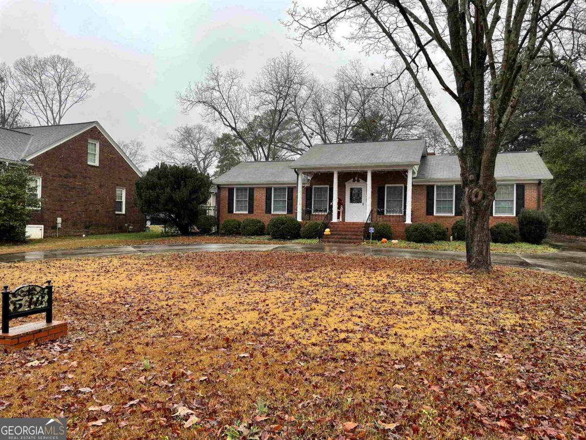 548 Athens Street Property Photo 1