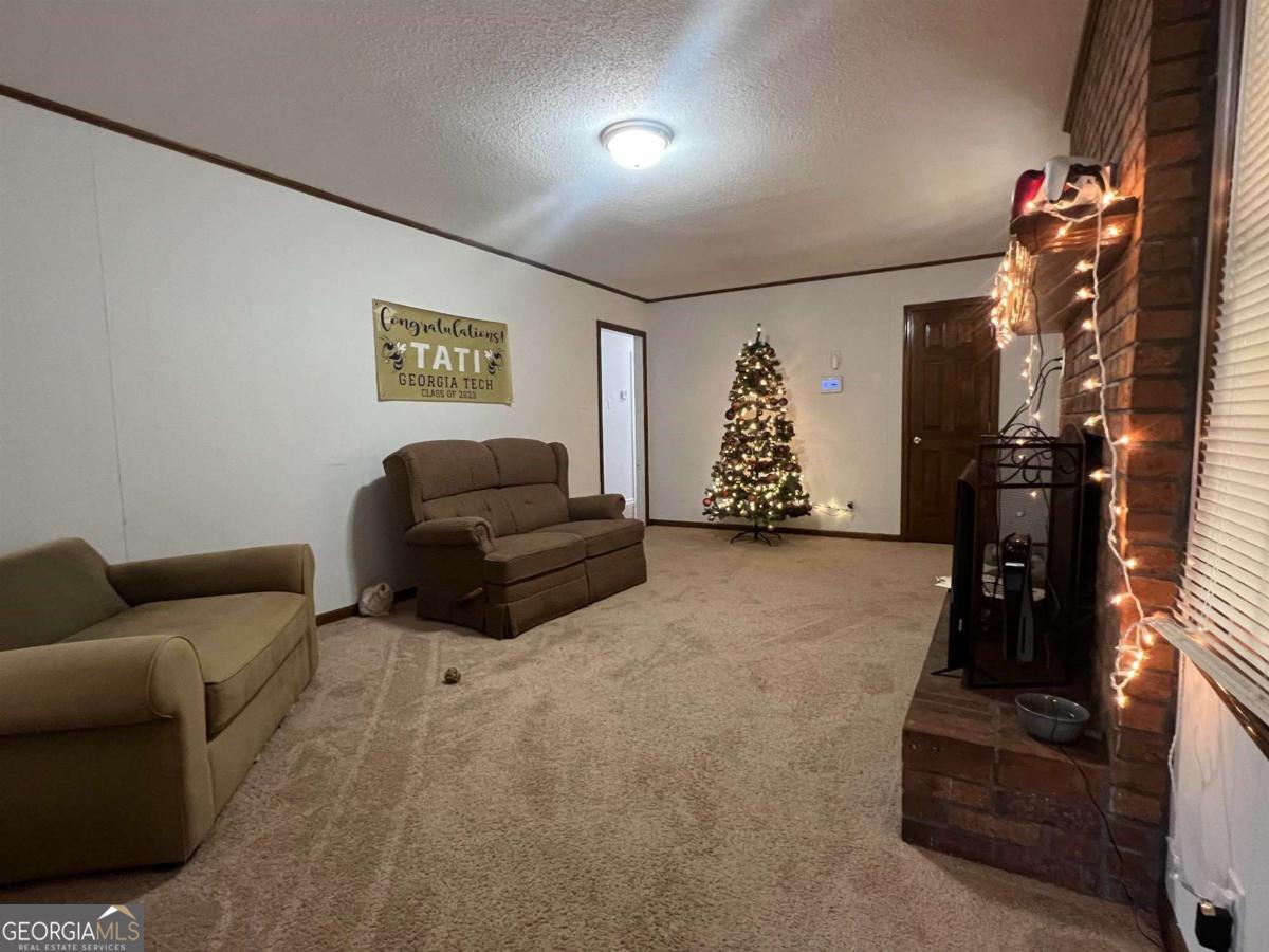 548 Athens Street Property Photo 11