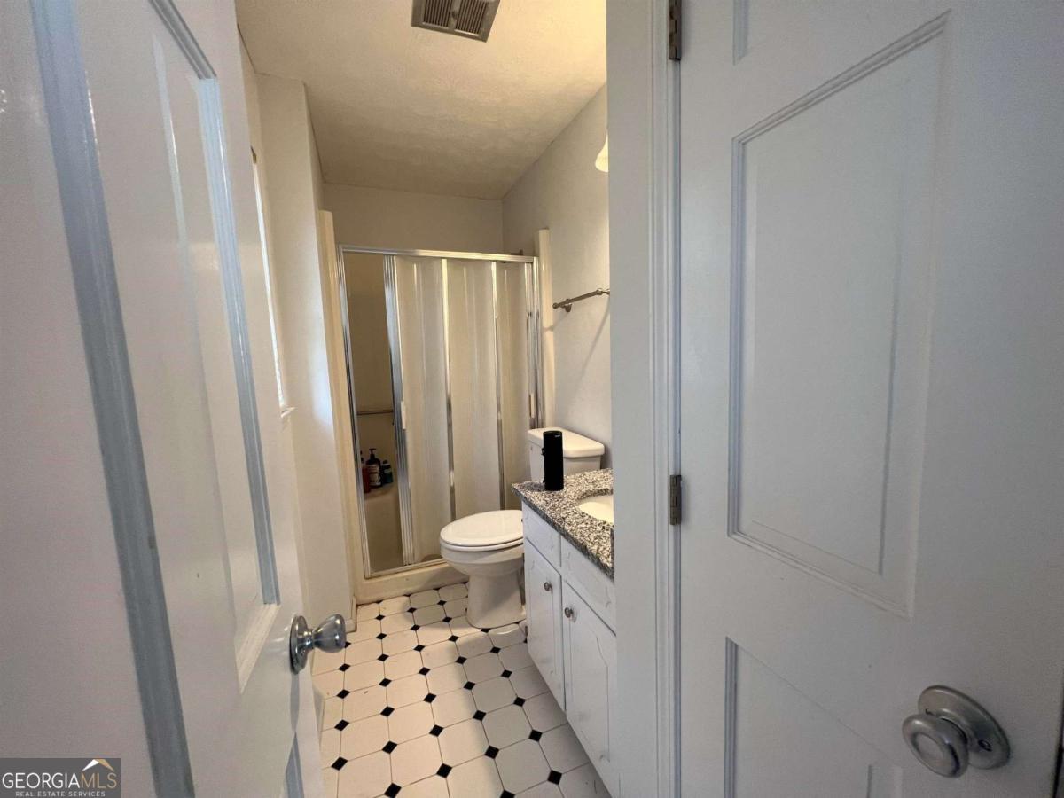 548 Athens Street Property Photo 19