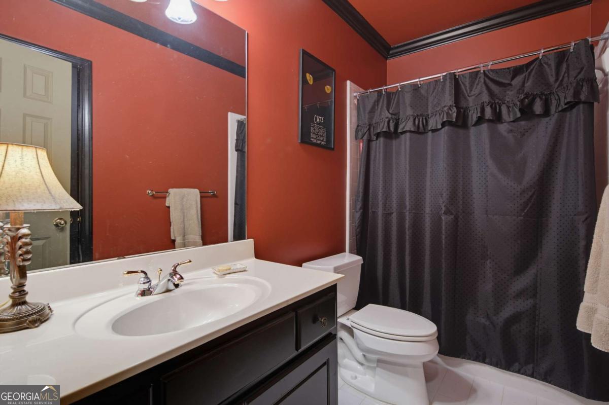 5570 Stoneleigh Drive Property Photo 40