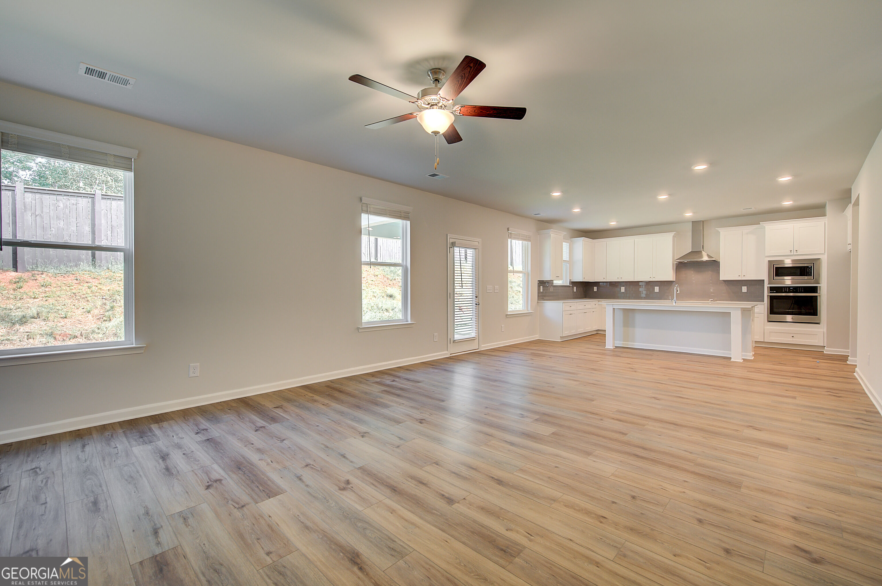 672 Leafy Branch Way Property Photo 11