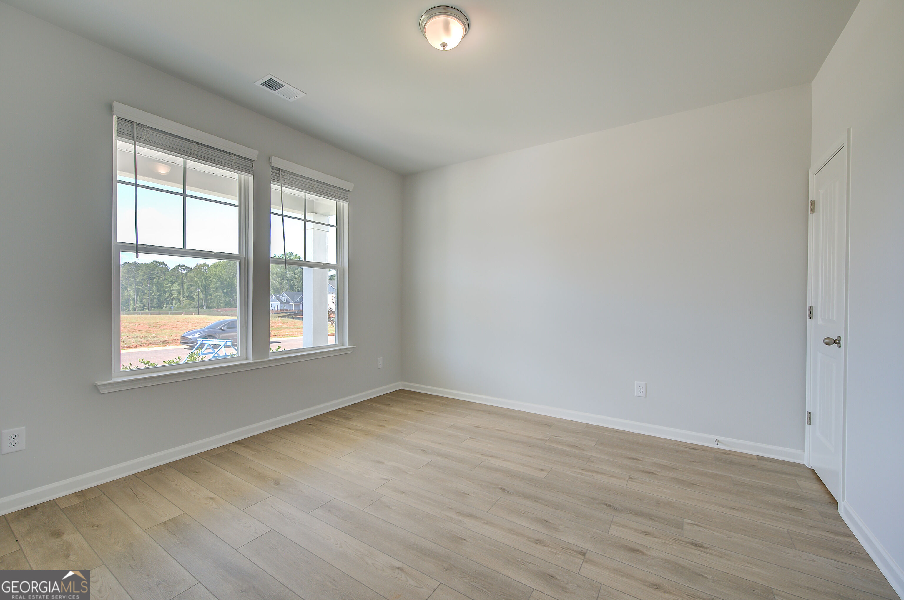 648 Leafy Branch Way Property Photo 5