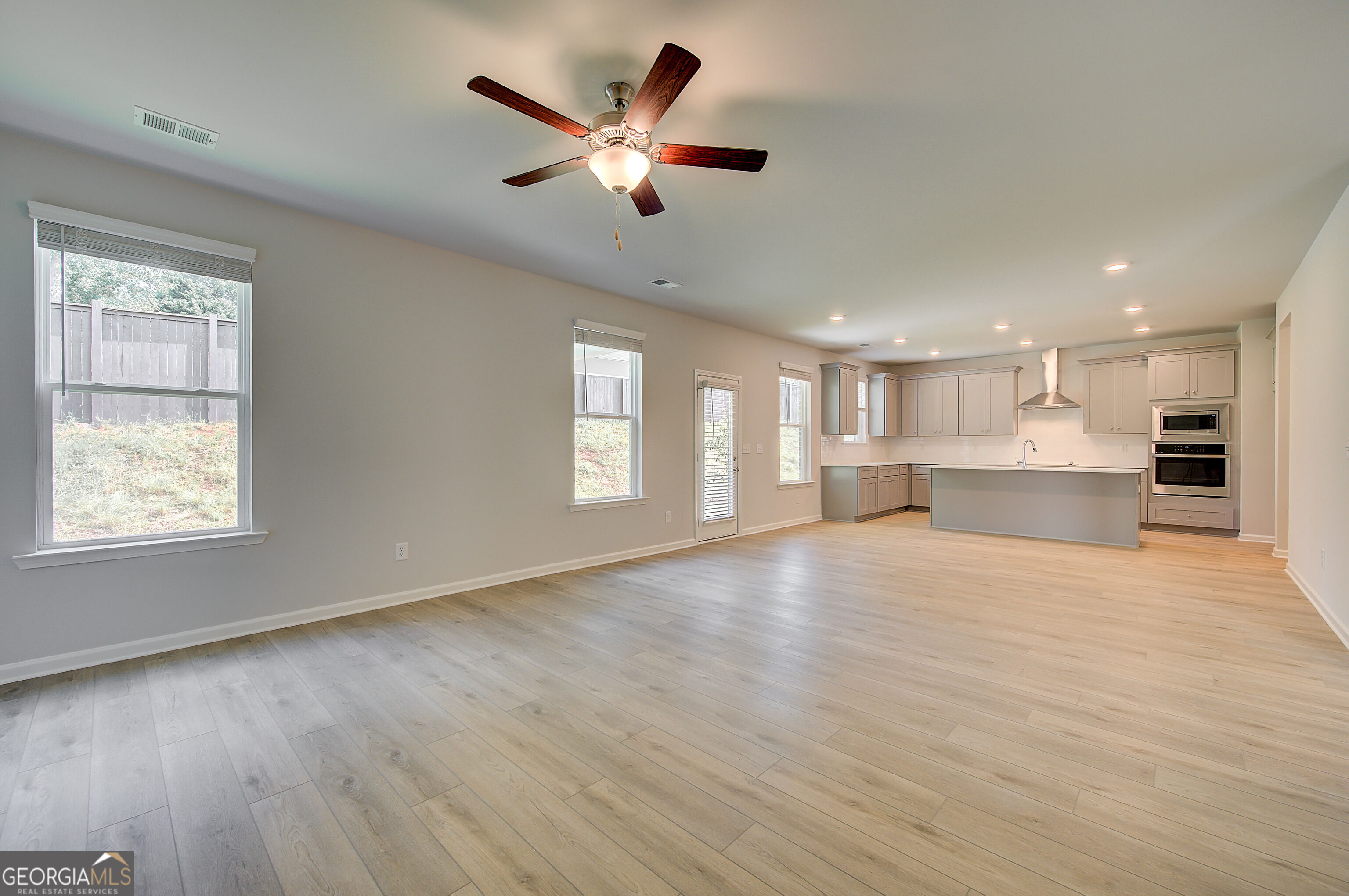 648 Leafy Branch Way Property Photo 11