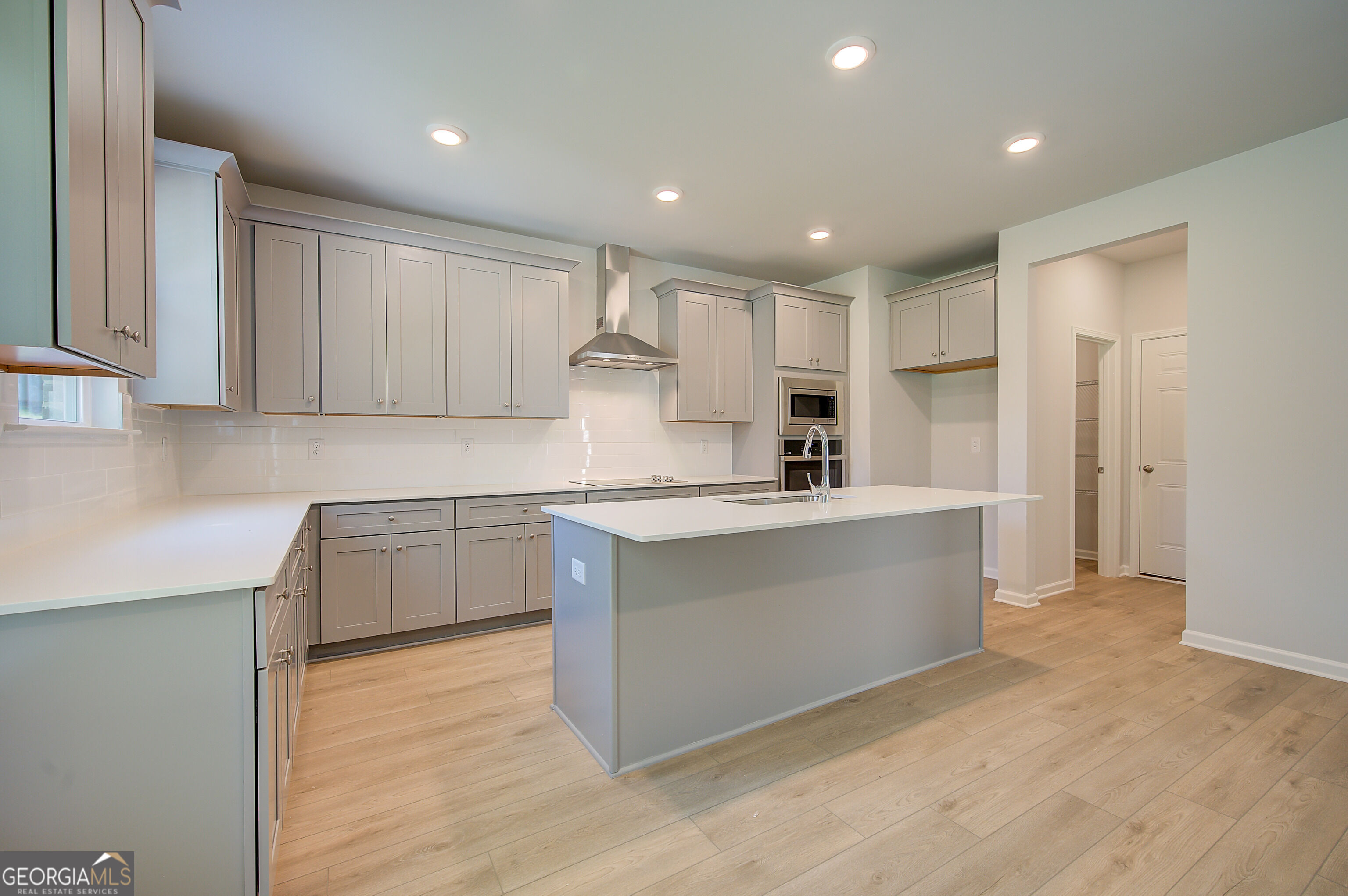 648 Leafy Branch Way Property Photo 16