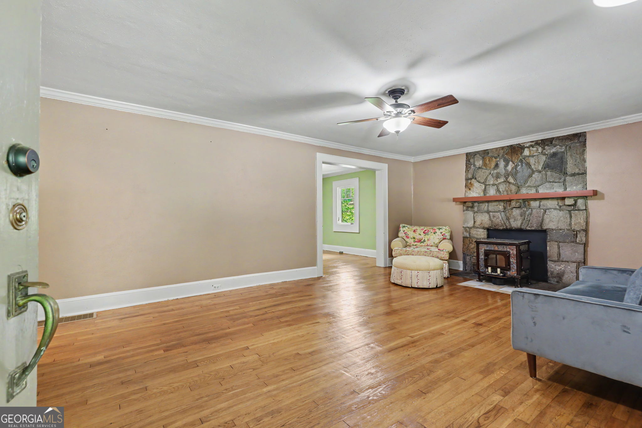 681 Old 441 S Property Photo 3
