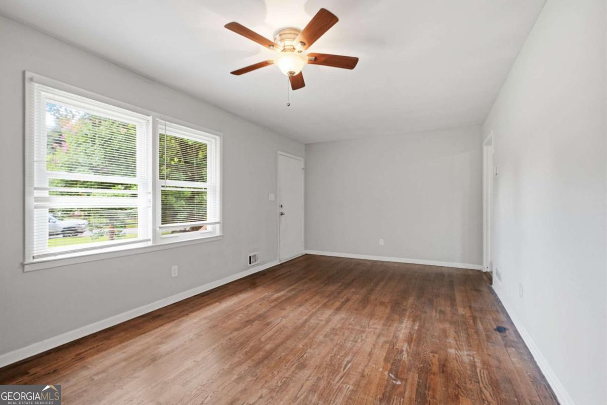 305 Mercer Drive Property Photo 5