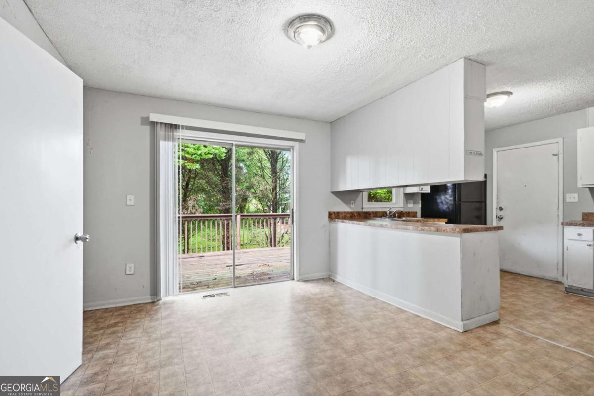 305 Mercer Drive Property Photo 6