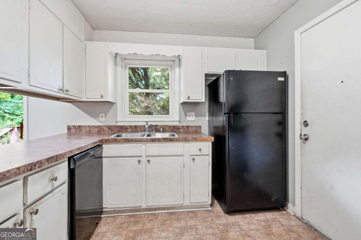 305 Mercer Drive Property Photo 8