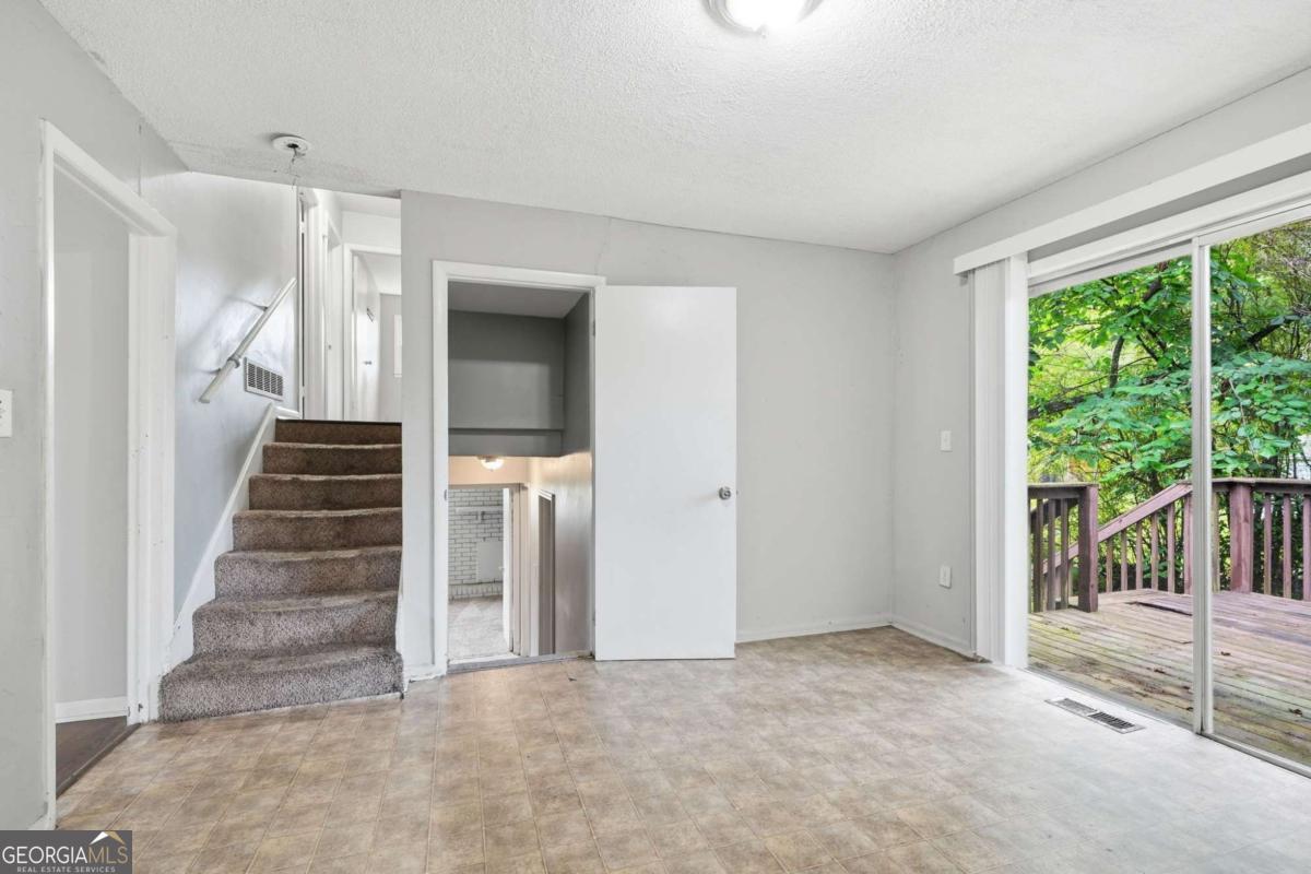 305 Mercer Drive Property Photo 10