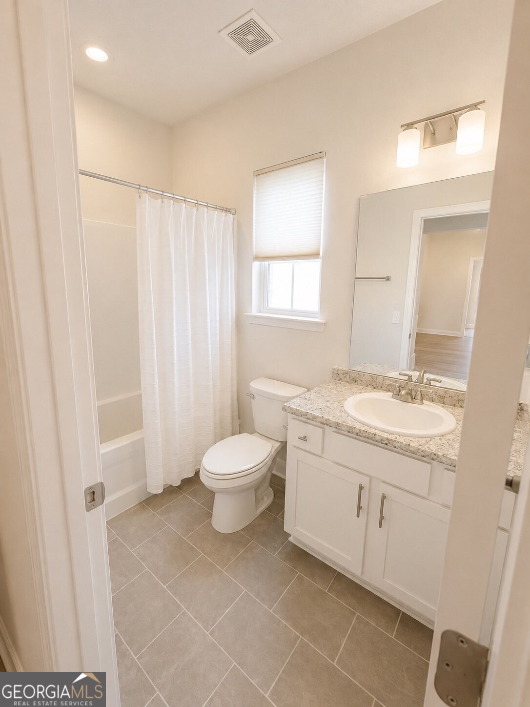 16 Forman Way Se Property Photo 14