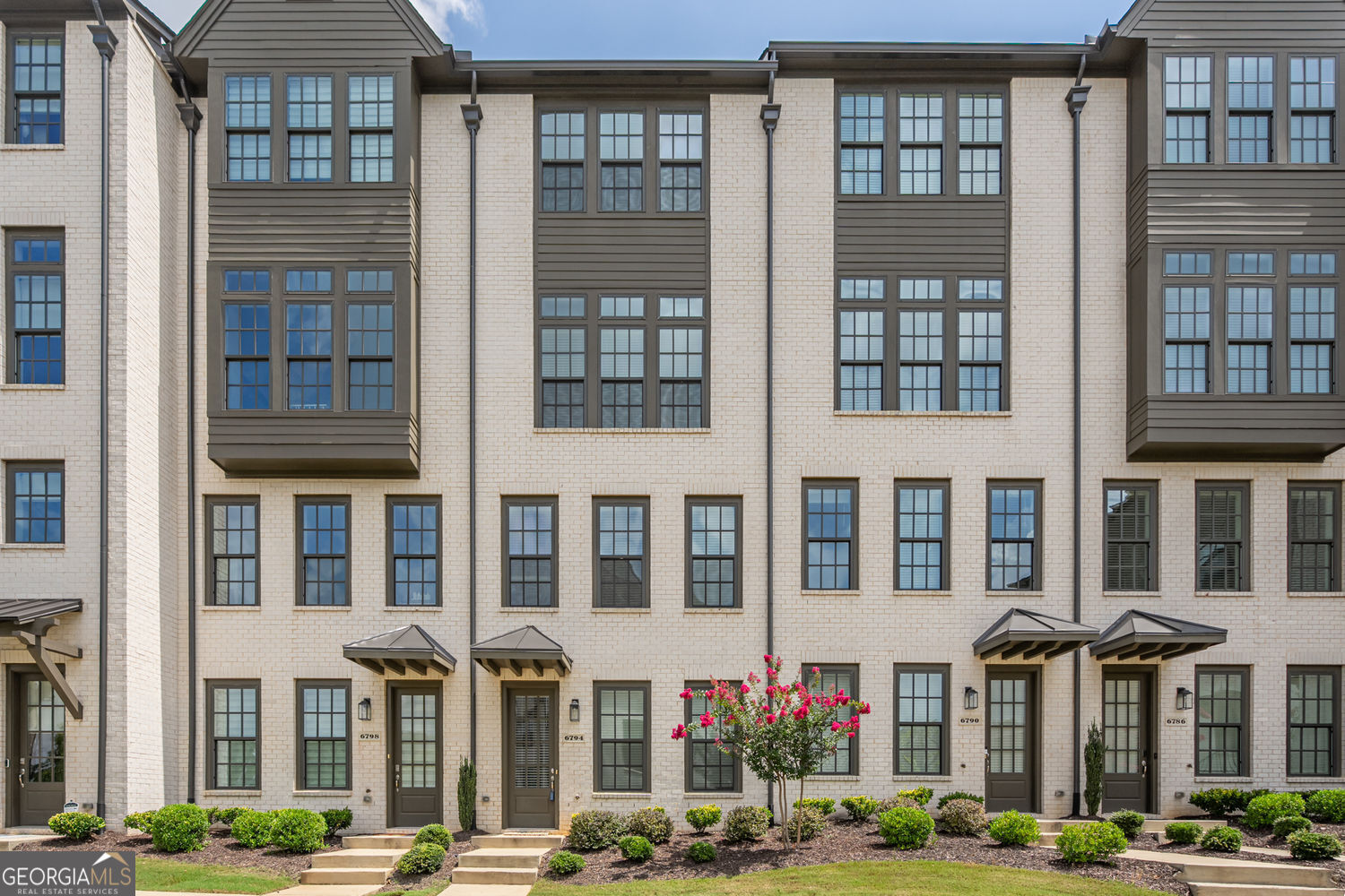 6794 Encore Boulevard Property Photo 3