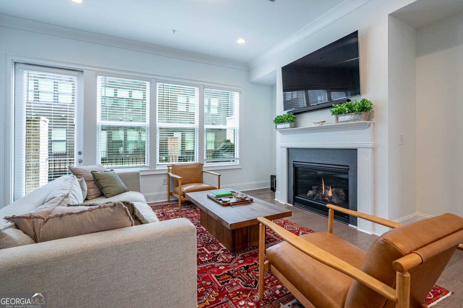 6794 Encore Boulevard Property Photo 4
