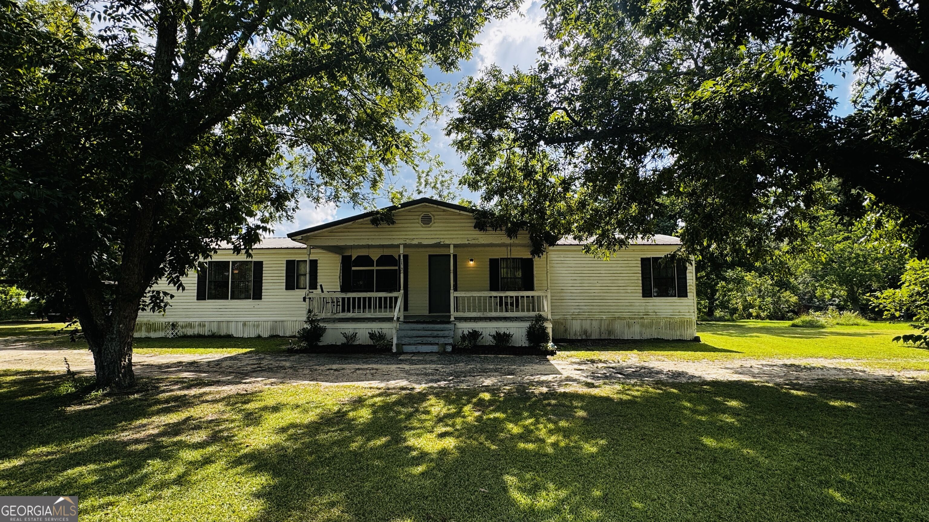 2479 Tellie Akins Road Property Photo 1