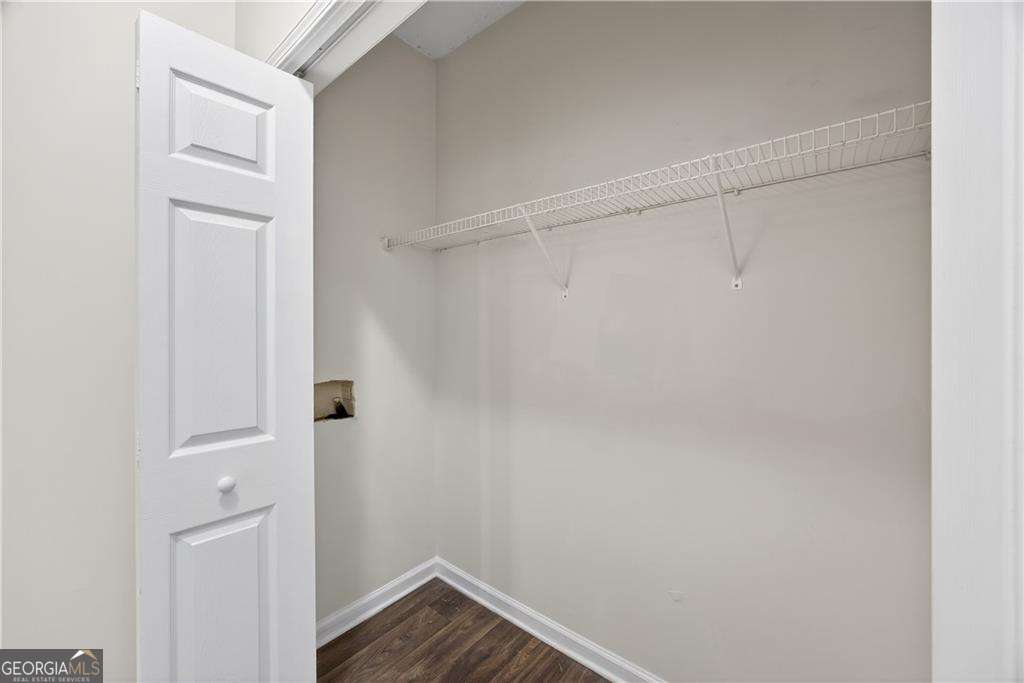 7614 Creekside Lane Property Photo 11