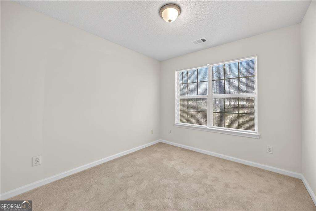 7614 Creekside Lane Property Photo 12