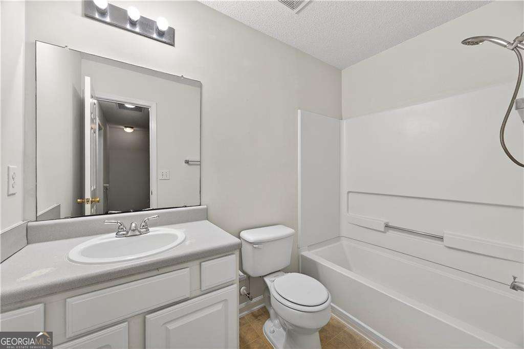 7614 Creekside Lane Property Photo 14