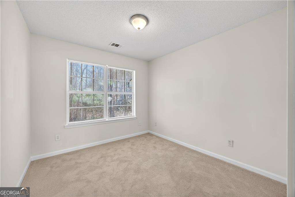 7614 Creekside Lane Property Photo 16