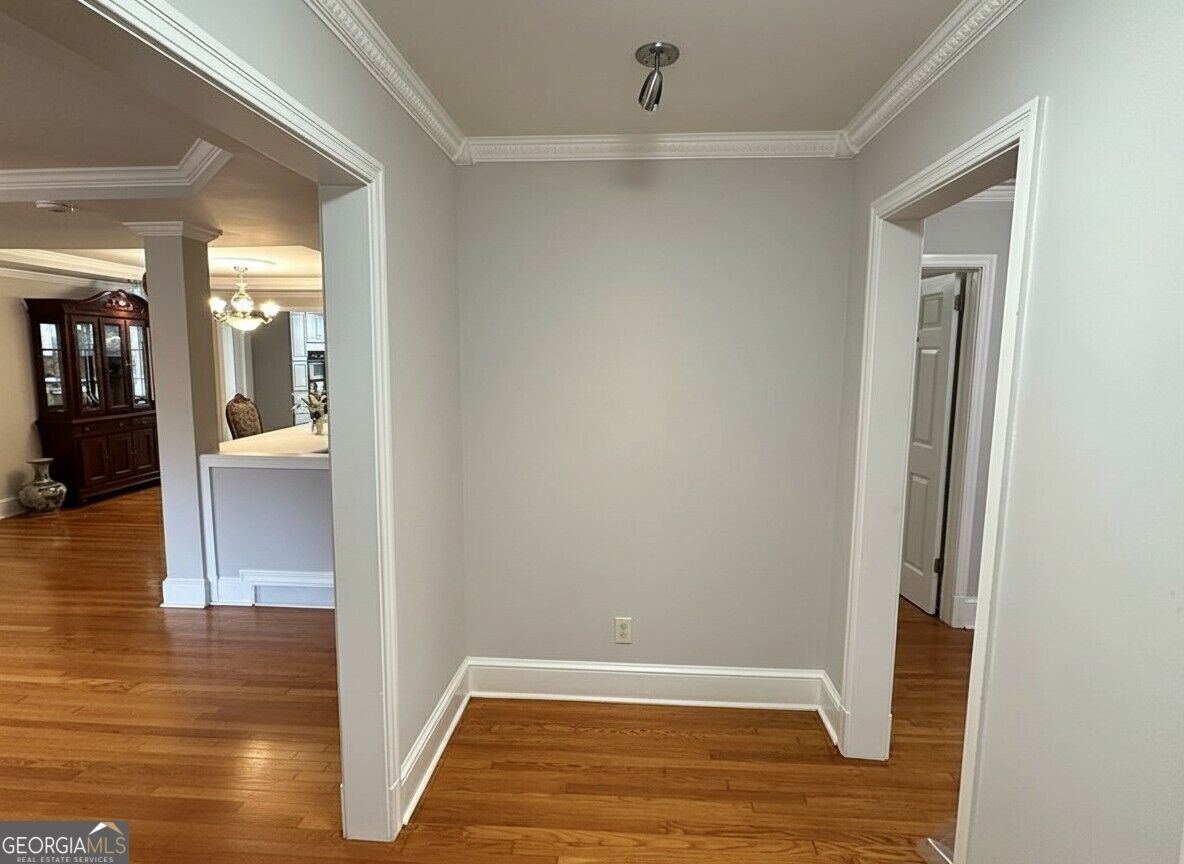1393 Scott Boulevard Property Photo 6