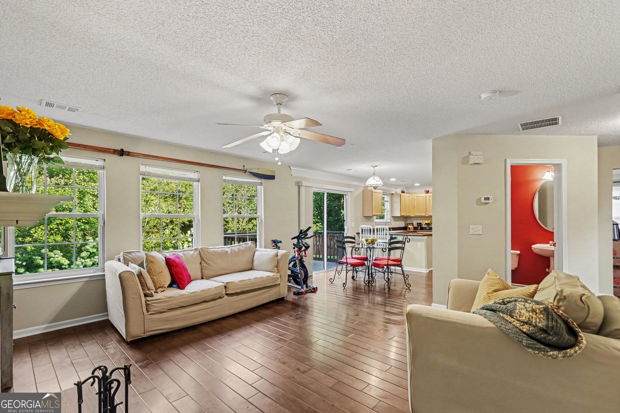 6738 Brookfield Way Property Photo 4