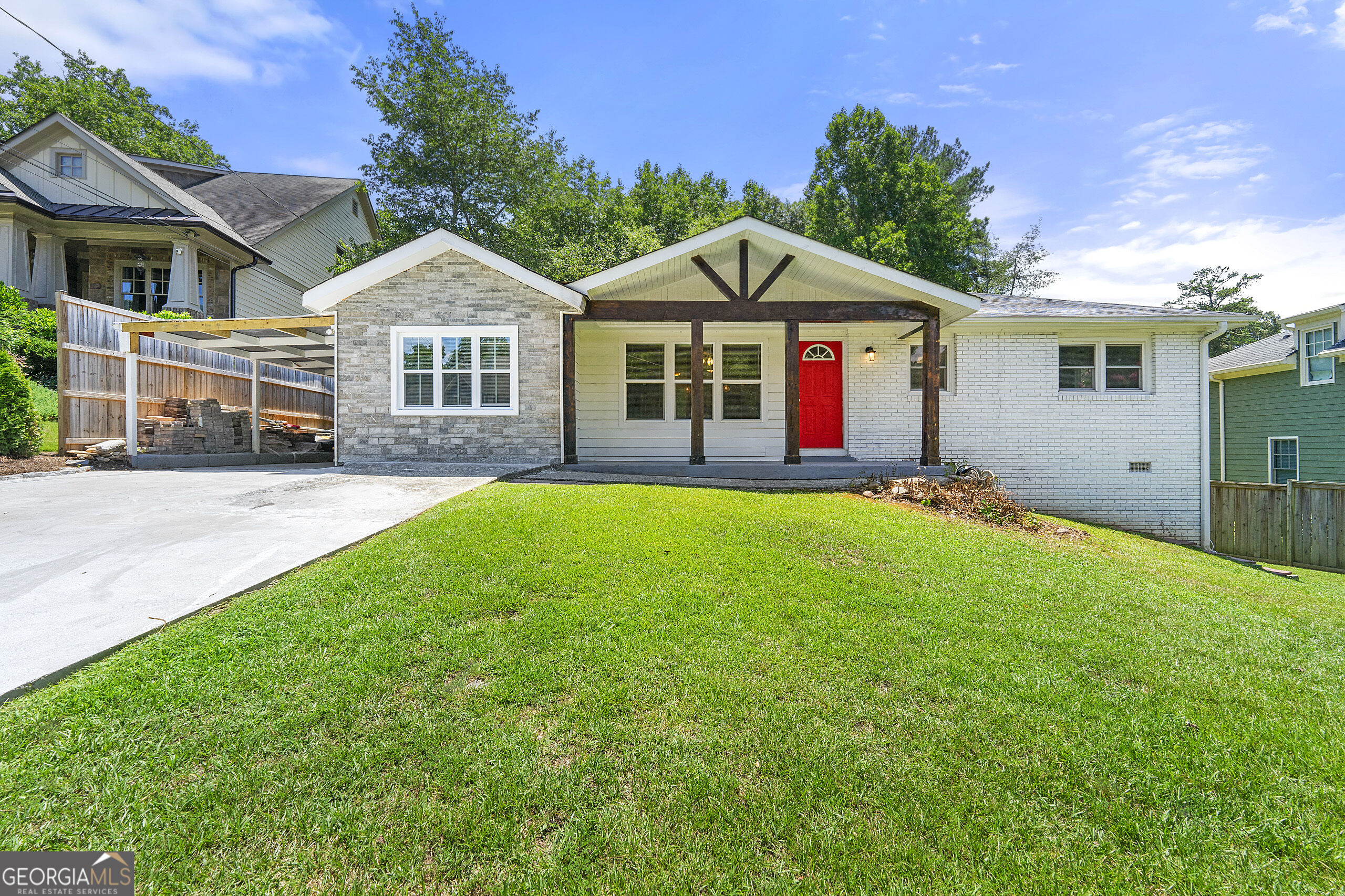 1450 Gaylor Drive Se Property Photo 1