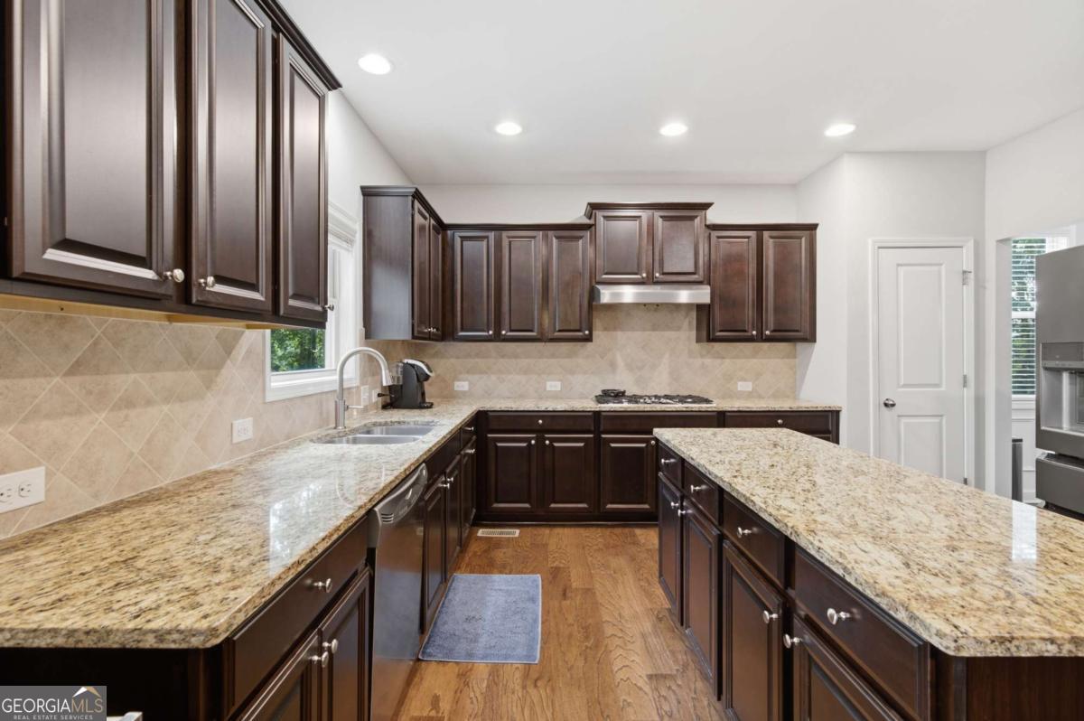 4449 Redan Court Property Photo 12