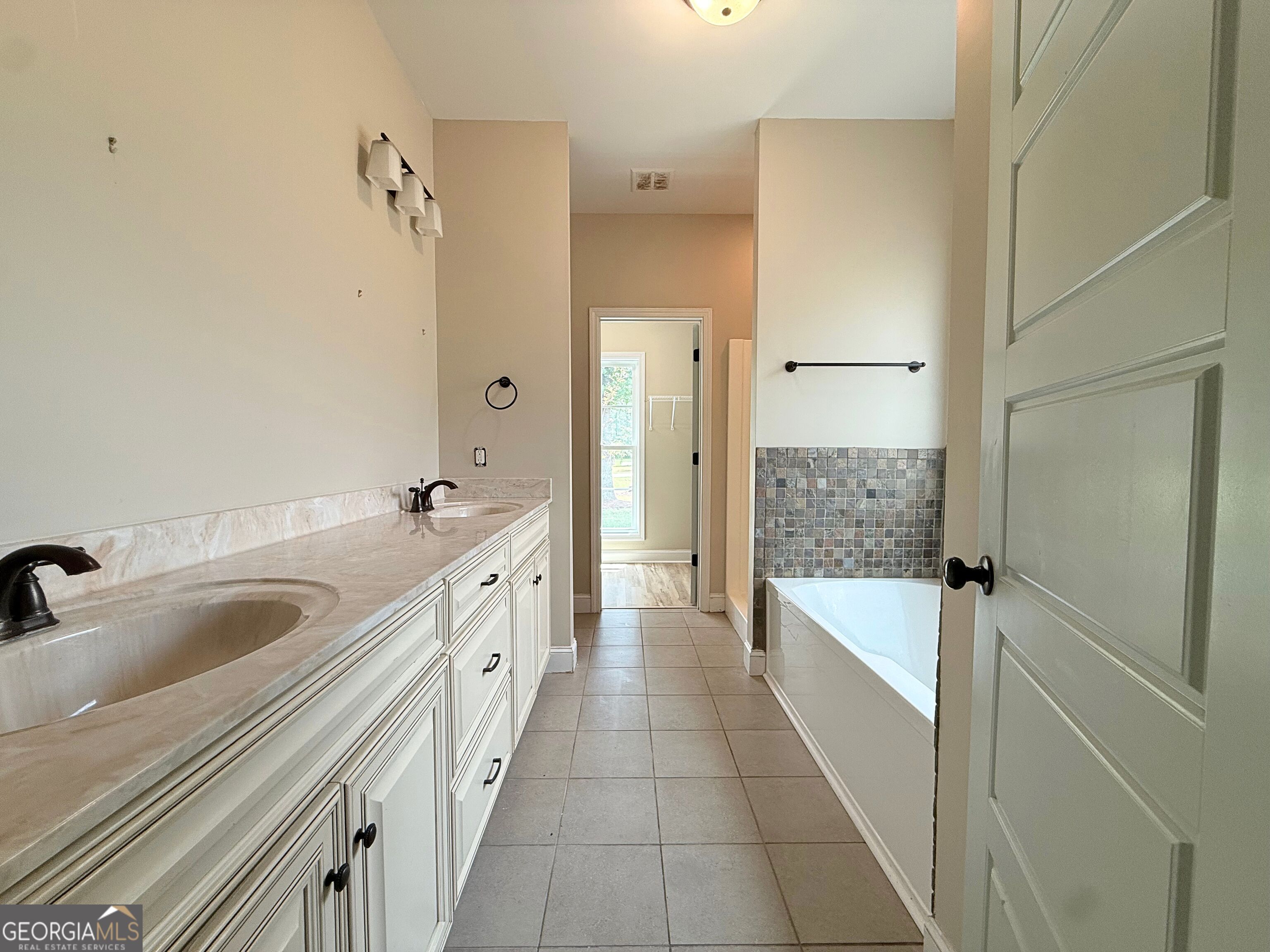 153 Sugarland Blvd Property Photo 16