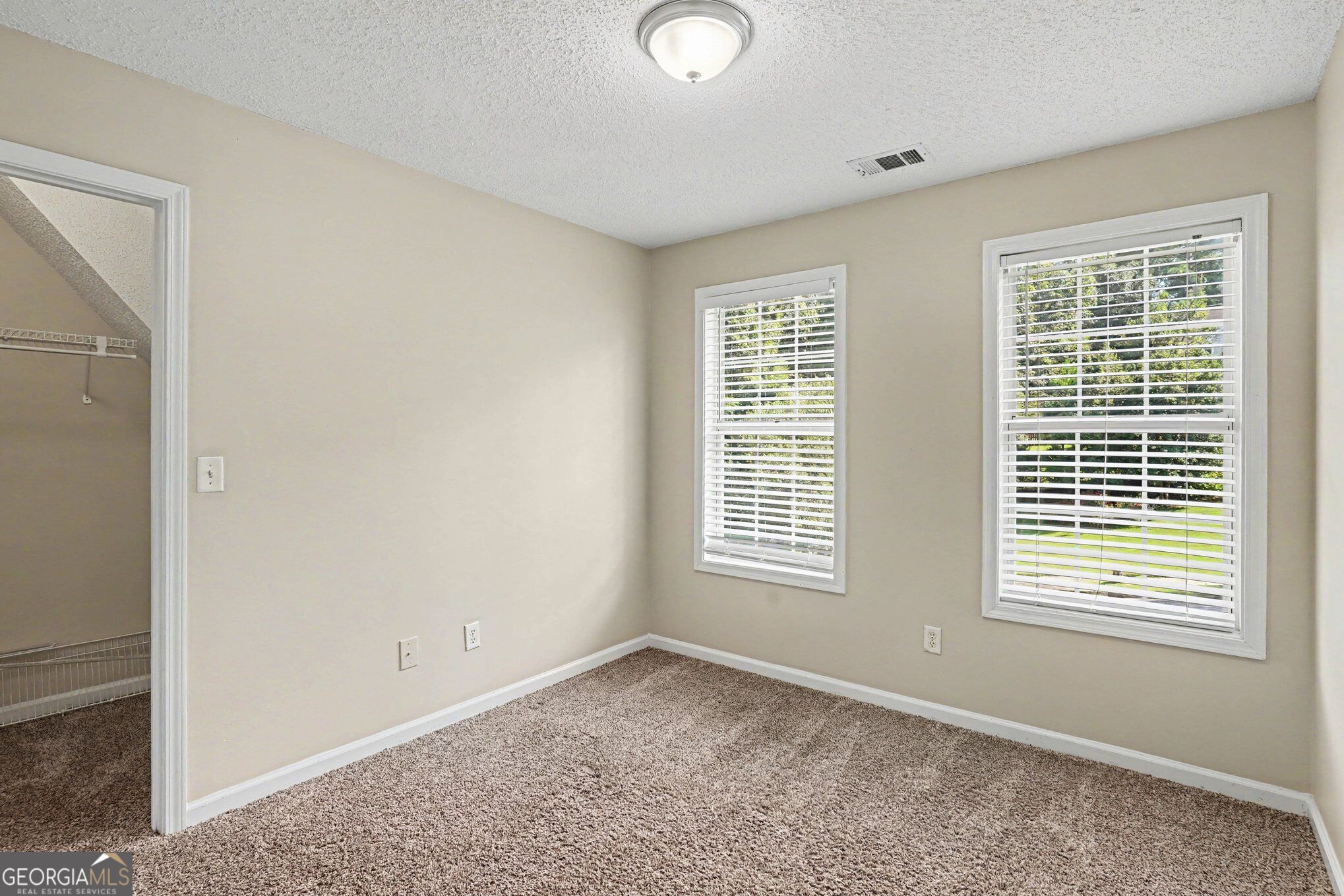 1011 Crown River Parkway Property Photo 9