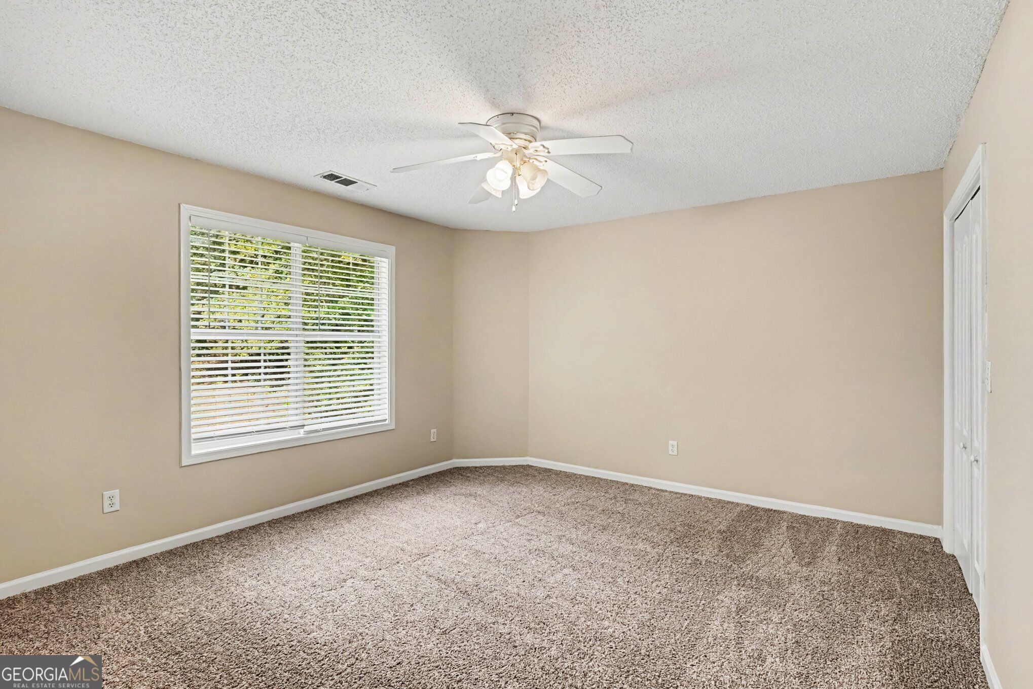 1011 Crown River Parkway Property Photo 12