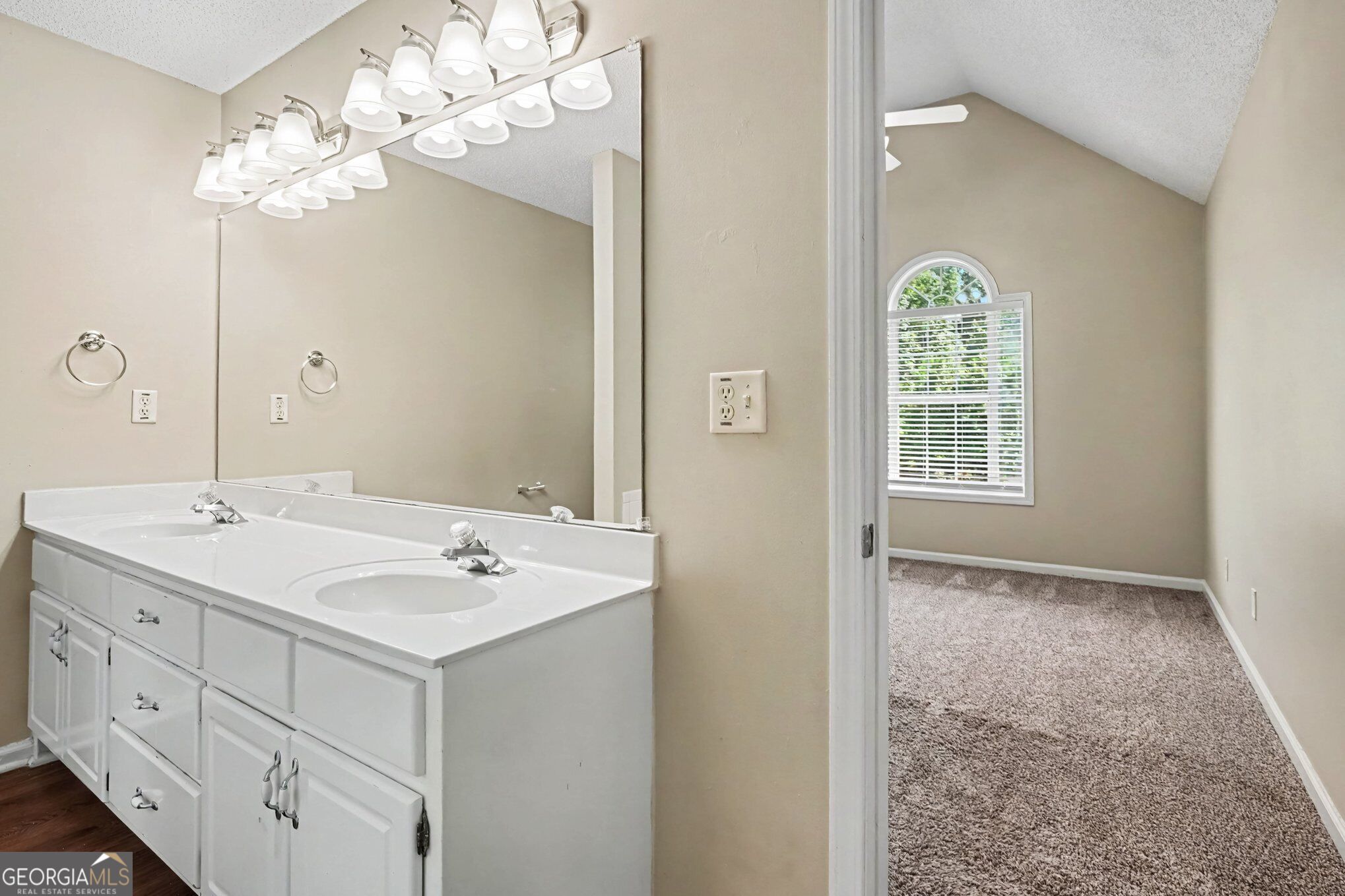 1011 Crown River Parkway Property Photo 22