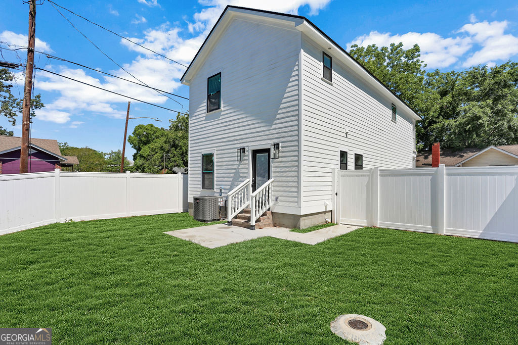 1005 E 35th Street Property Photo 16