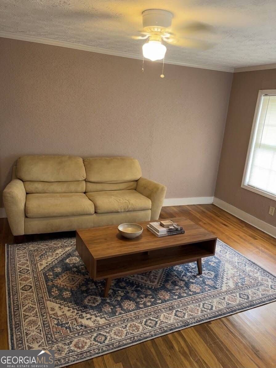 6057 Hill Street Property Photo 4