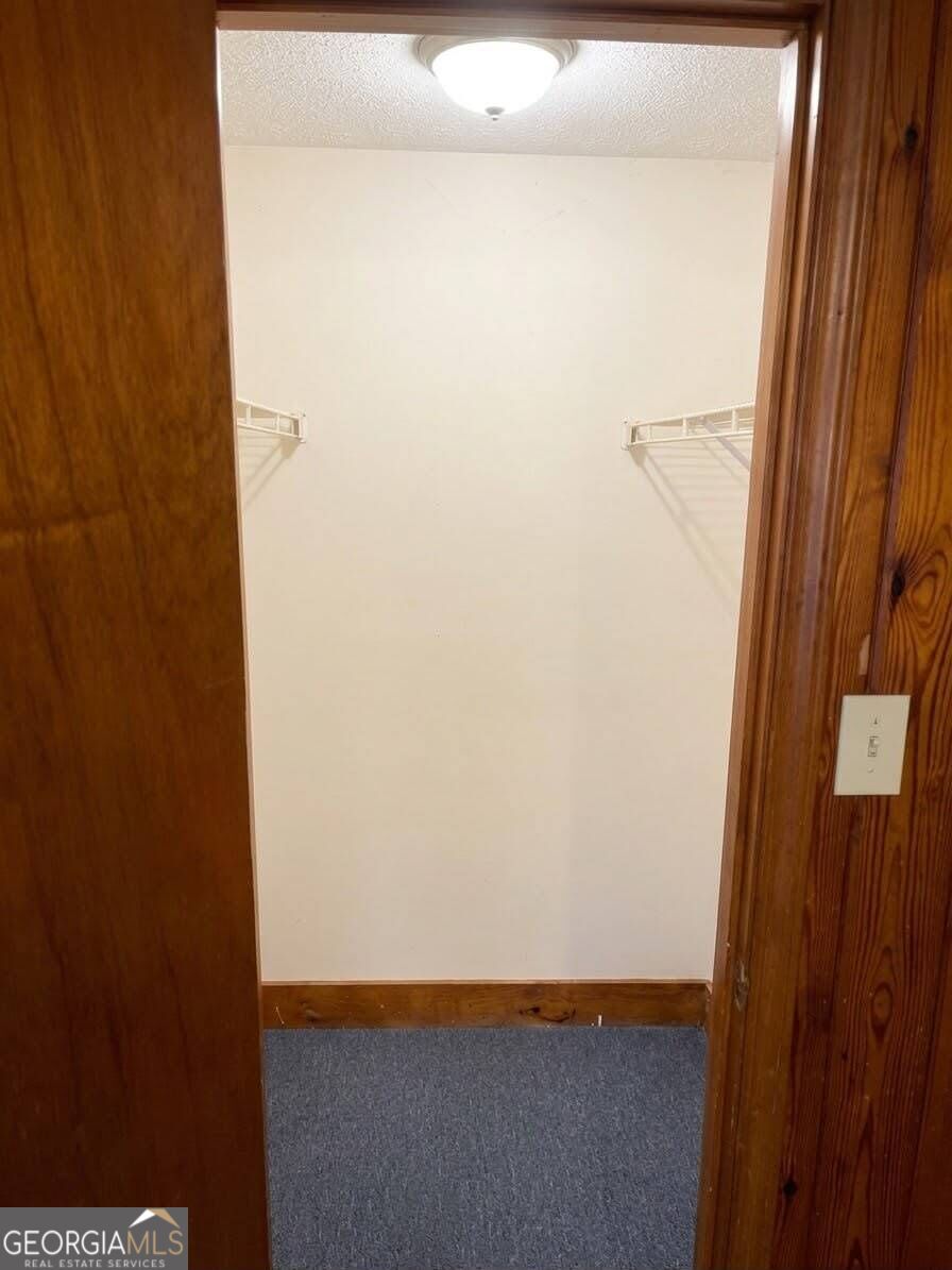 6057 Hill Street Property Photo 11