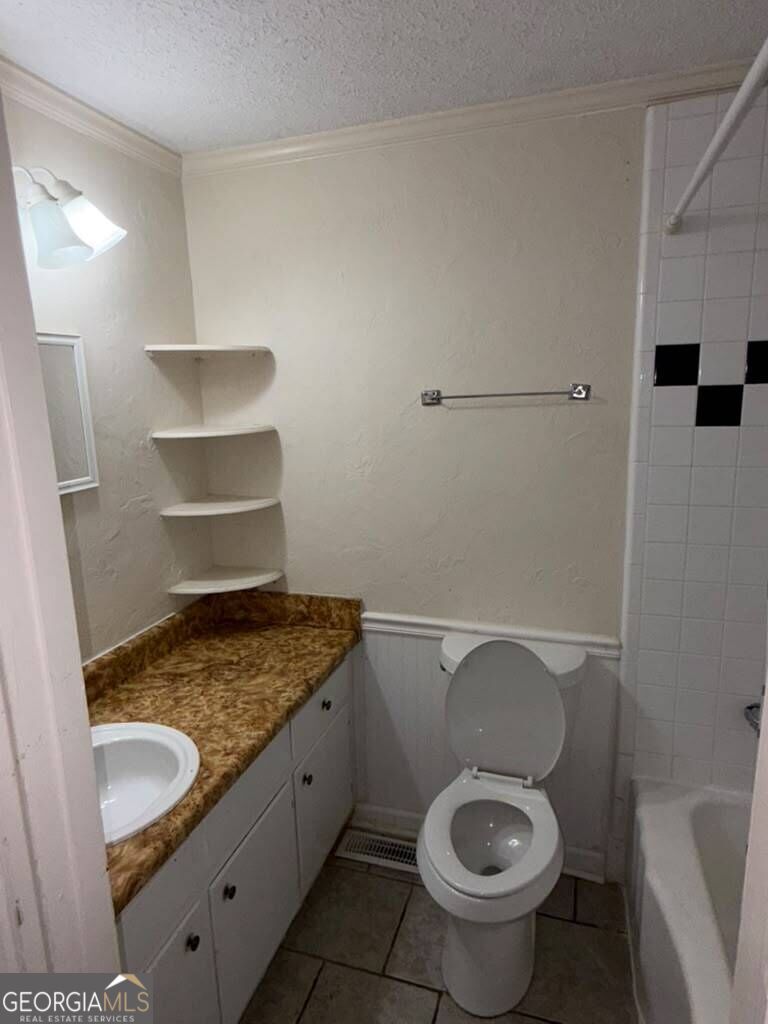 6057 Hill Street Property Photo 12