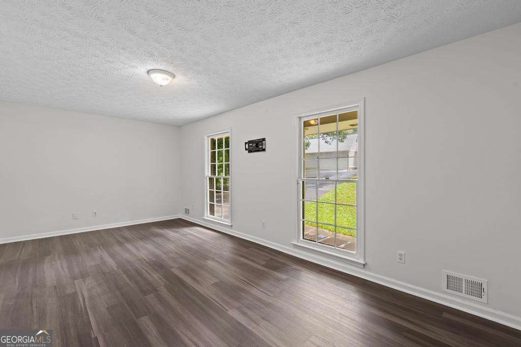 246 Barbara Lane Sw Property Photo 8