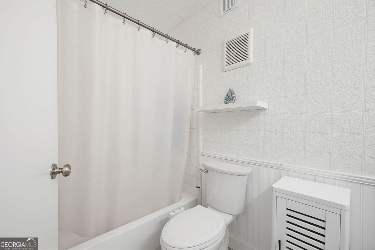 703 Woodcliff Drive Property Photo 16