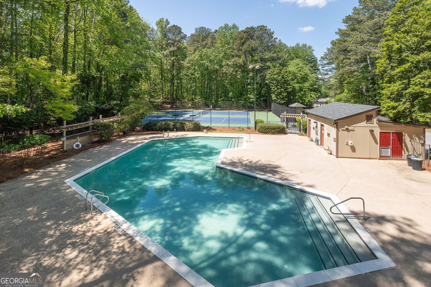 703 Woodcliff Drive Property Photo 18