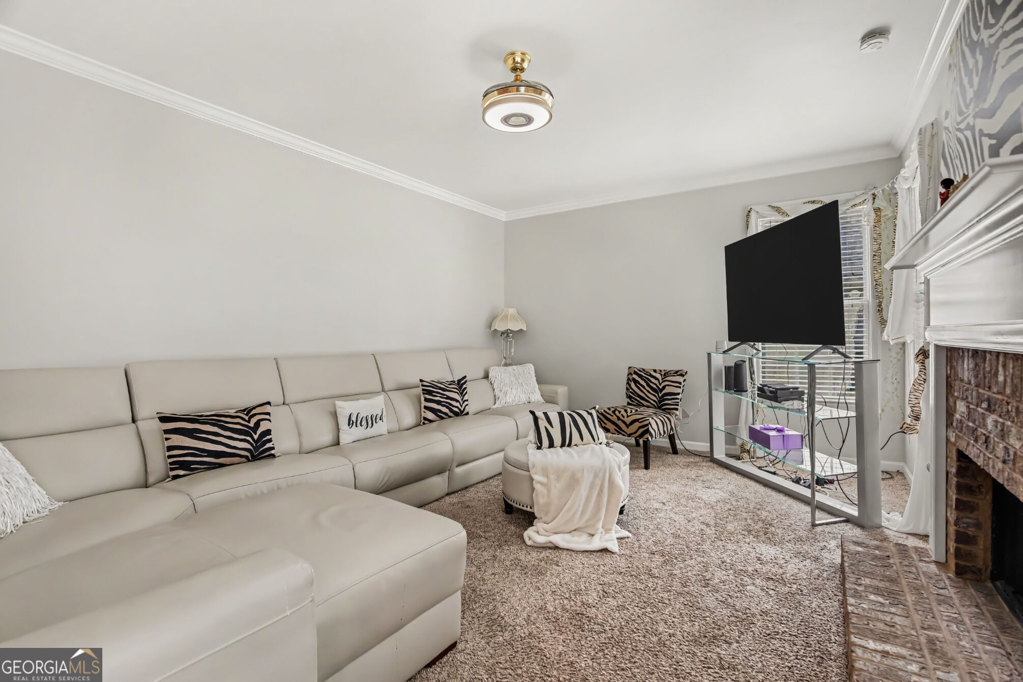 140 Revolutionary Drive Property Photo 10