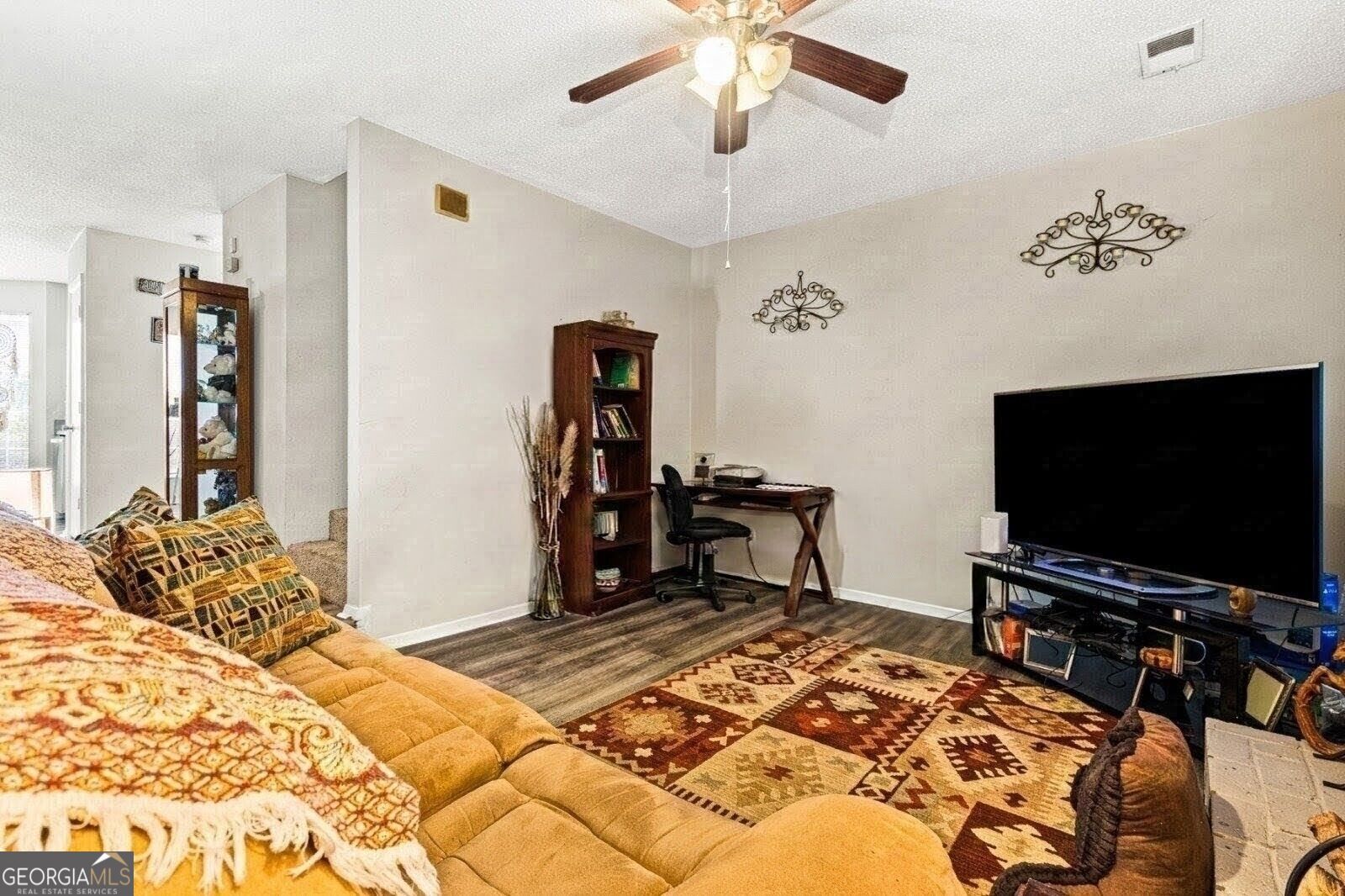 128 Belmonte Drive Sw Property Photo 3