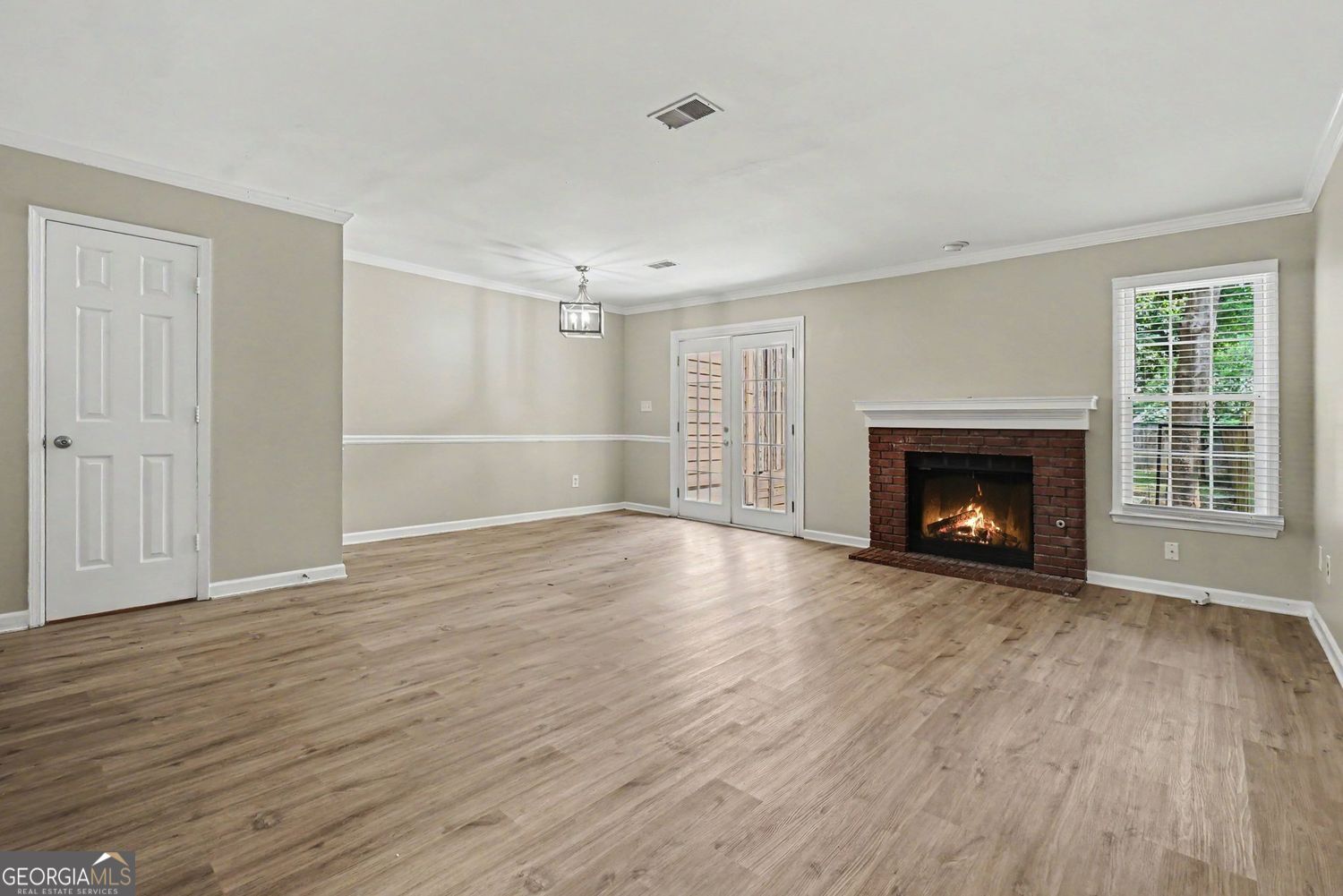 567 Salem Woods Drive Se Property Photo 3