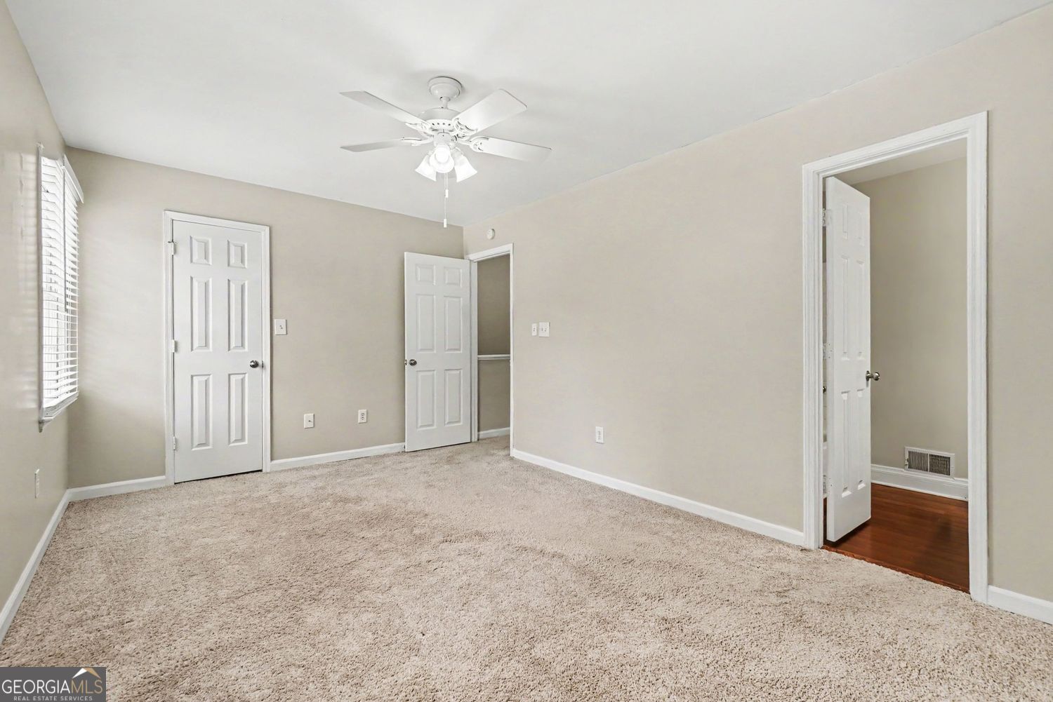 567 Salem Woods Drive Se Property Photo 9