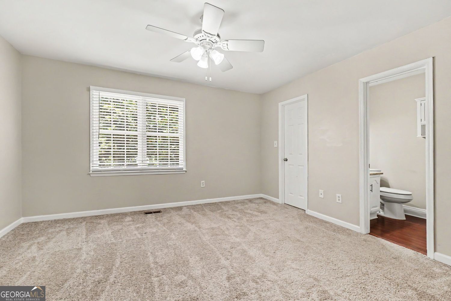 567 Salem Woods Drive Se Property Photo 10