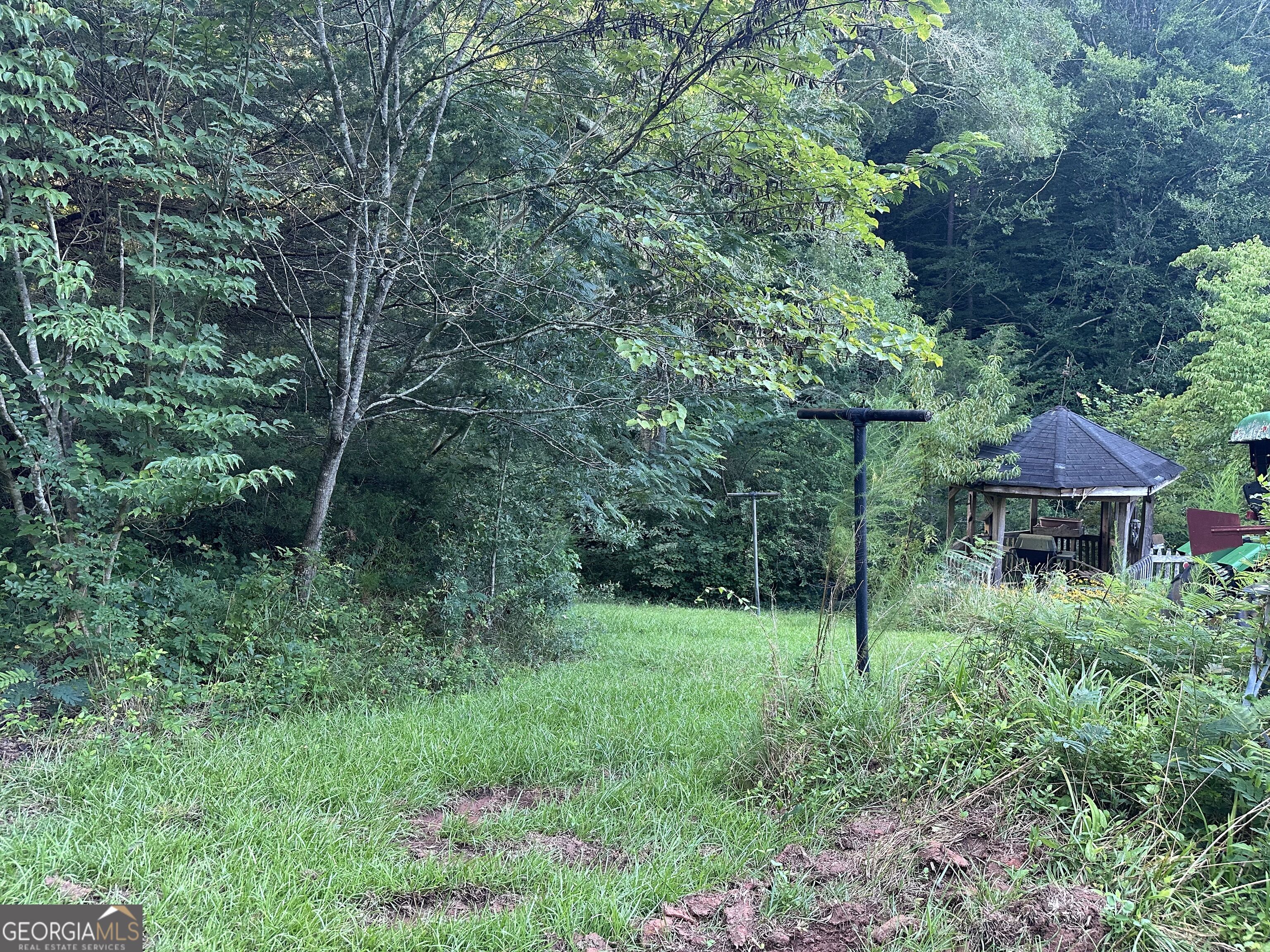 1069 Harbert Valley Road Property Photo 4