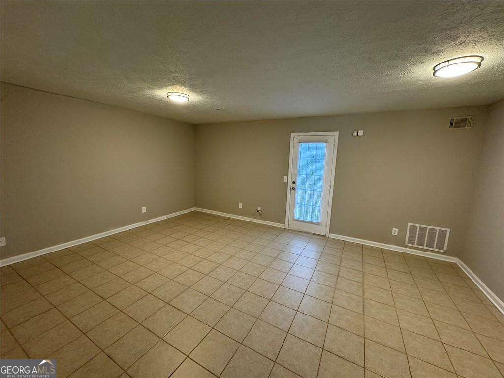 5223 Ridge Forest Drive Property Photo 12