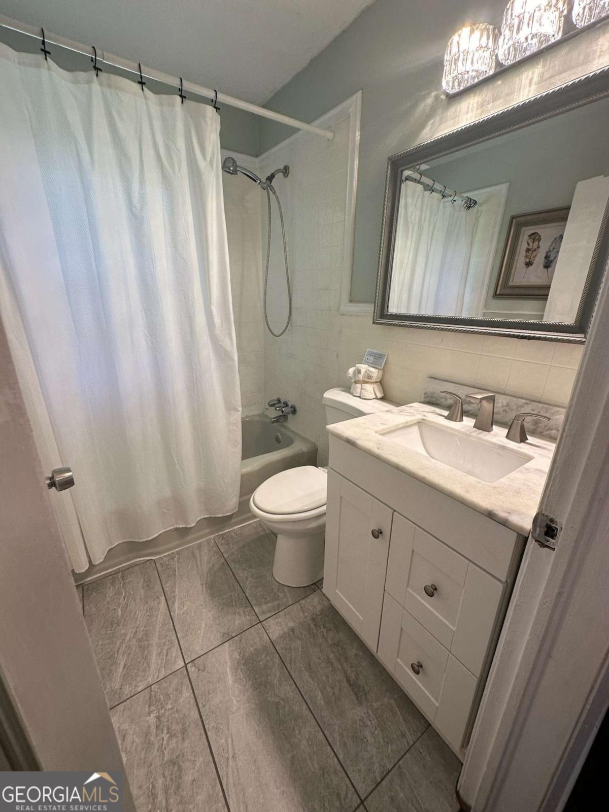 1900 Meadow Lane # 1900 Property Photo 5